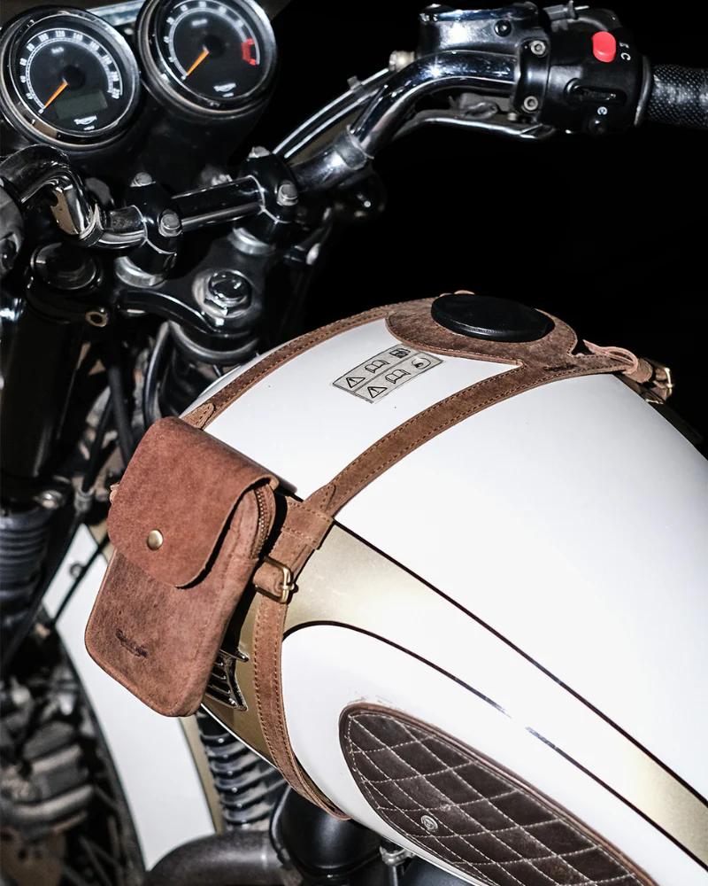 tank strap right side fuel inlet - Image 5