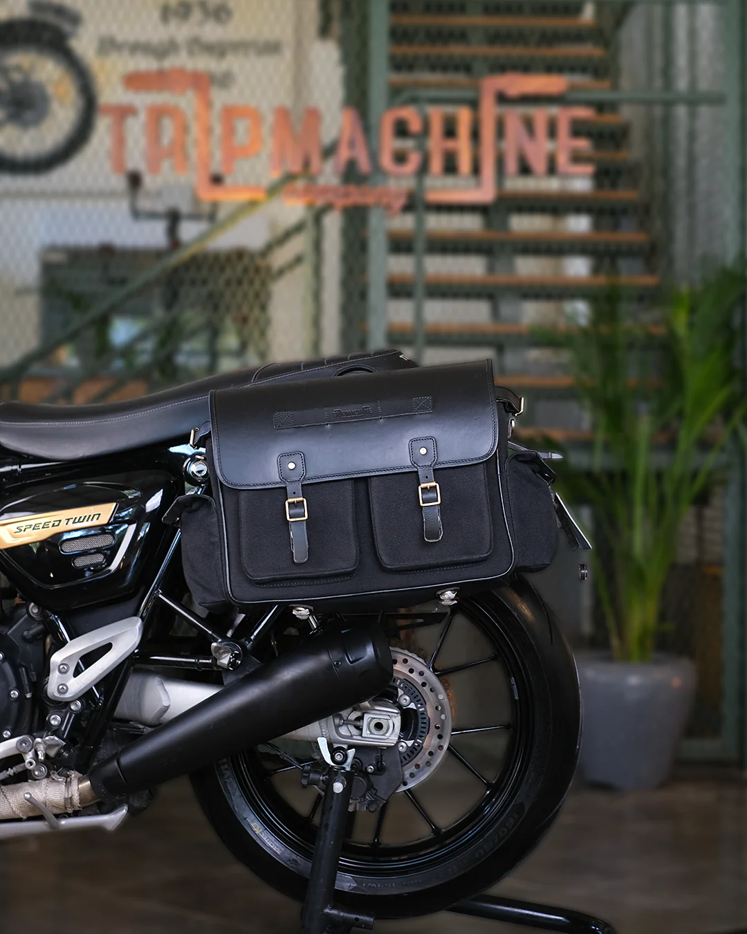 expedition saddlebag for speed twin/thruxton 1200 - Image 37