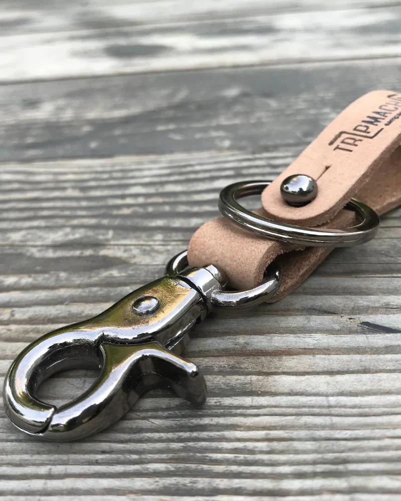 key fob with metallic black - Image 22