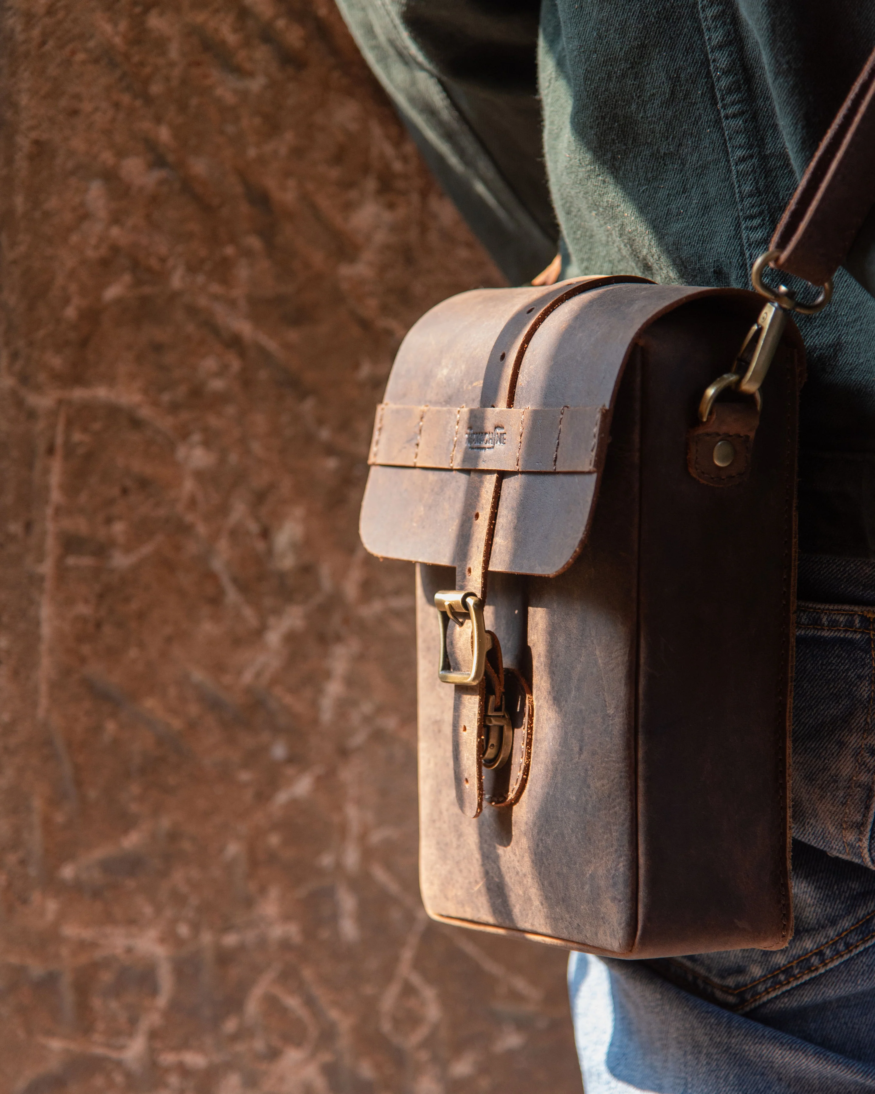 moto sling bag - Image 30