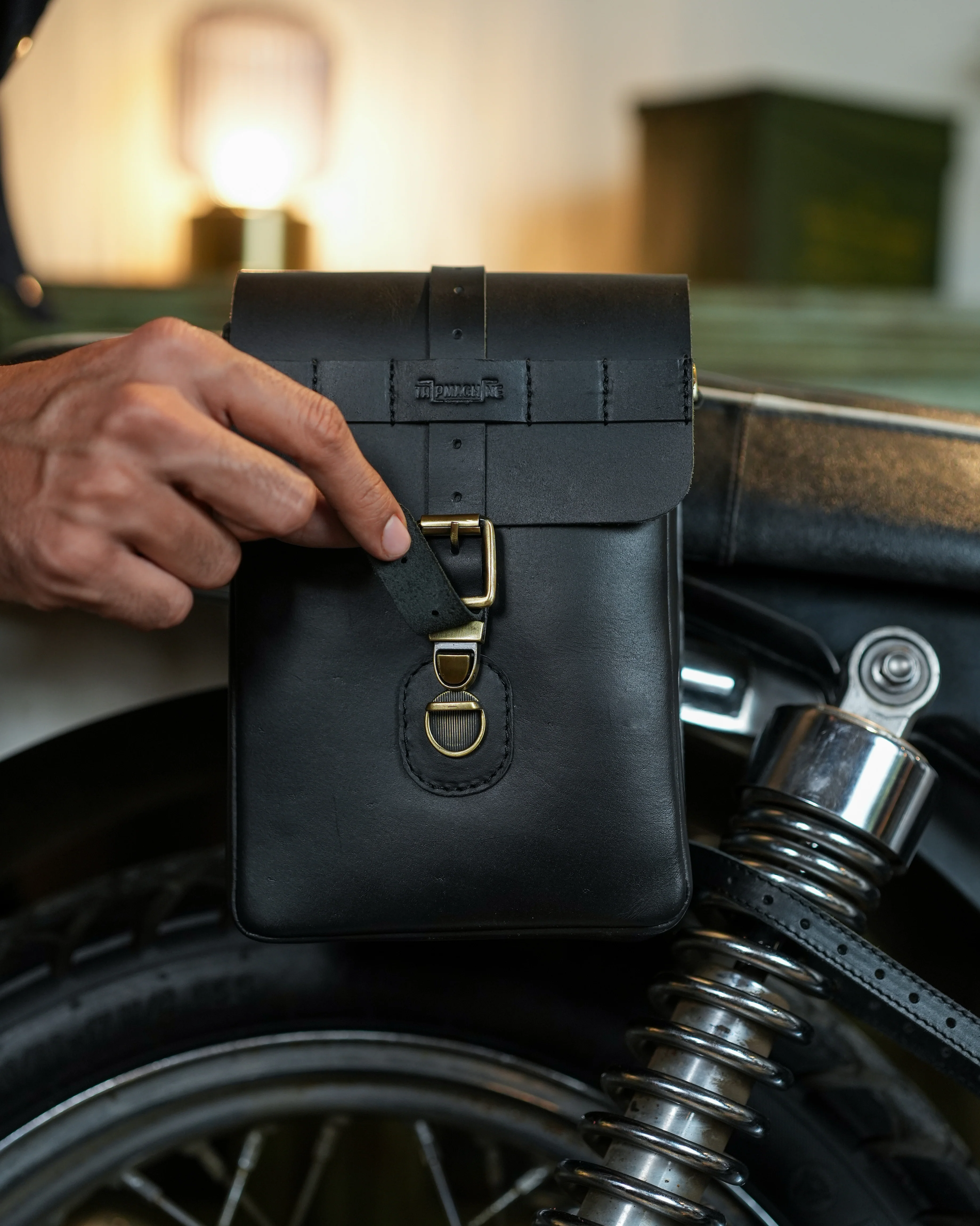 moto sling bag - Image 5