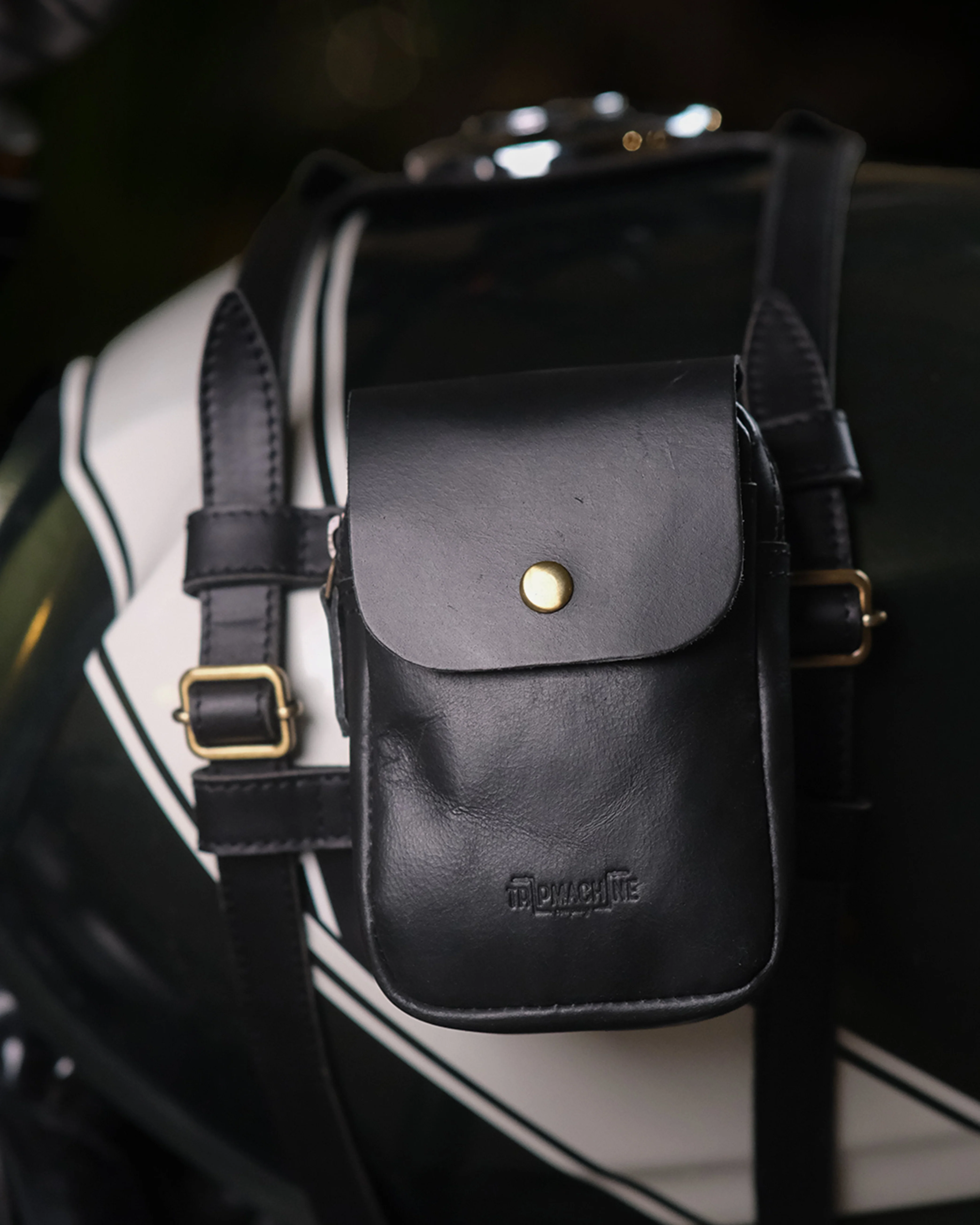 tank strap crafted to fit triumph 400 - Image 10