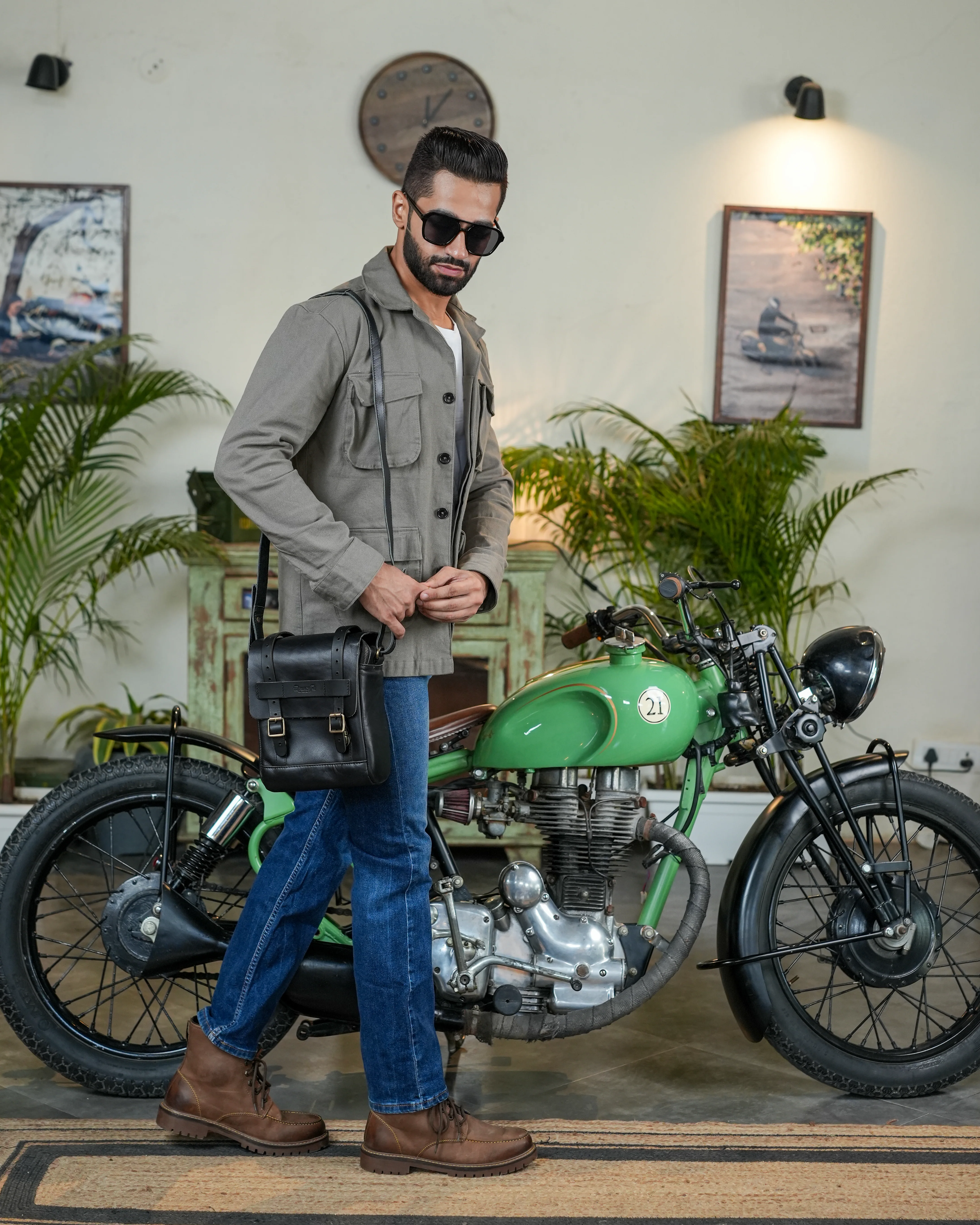 tank and tail bag - Image 44