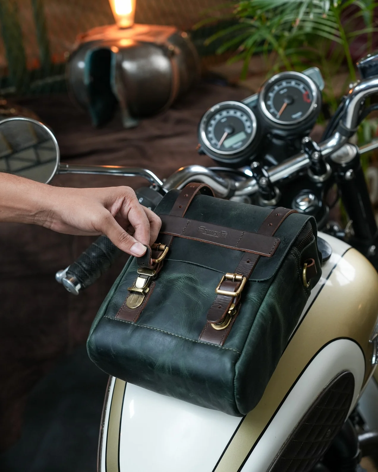 tank and tail bag - Image 5