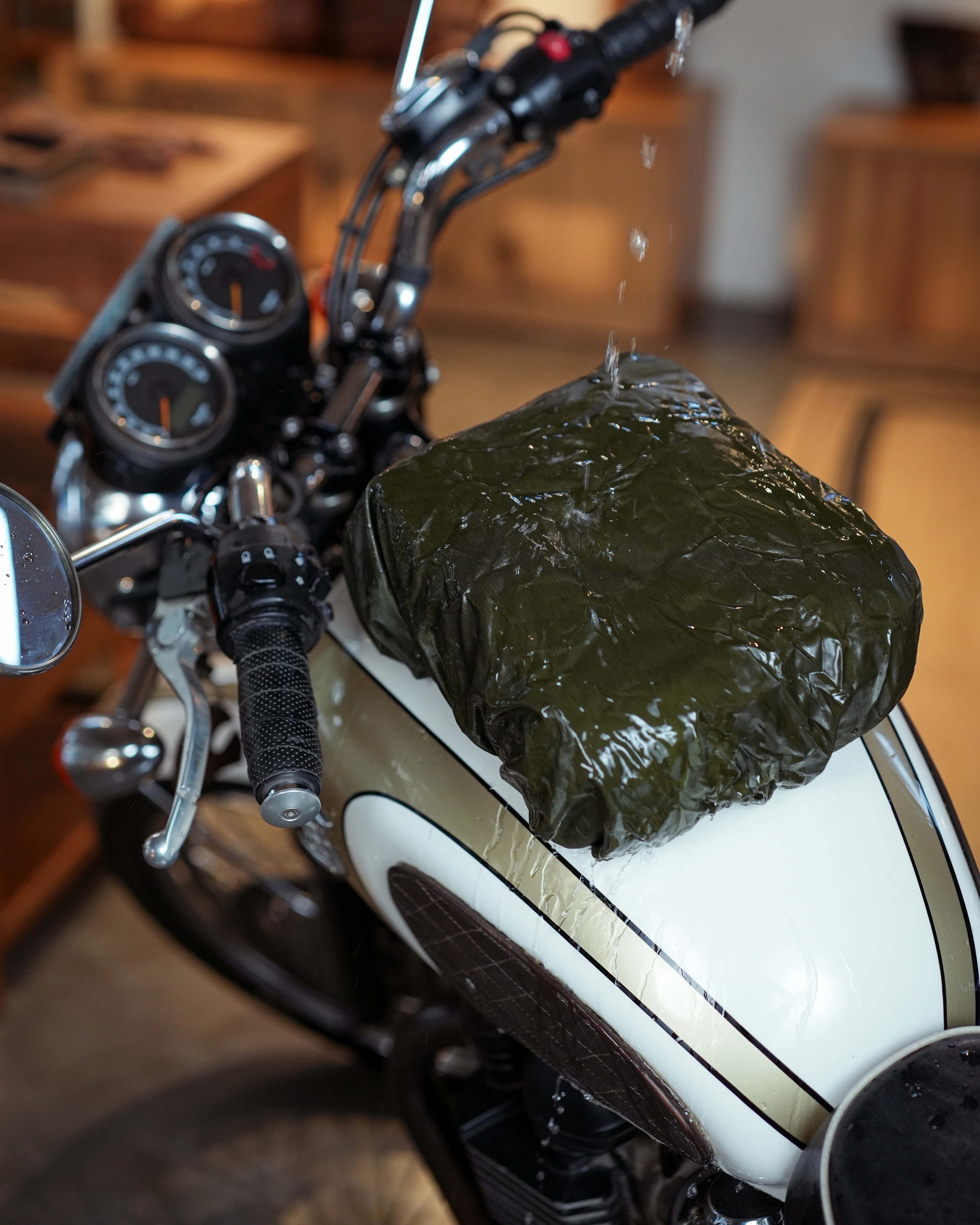tank and tail bag - Image 69