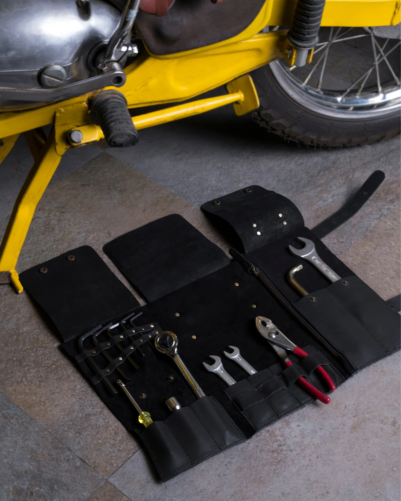 tool roll - Image 13