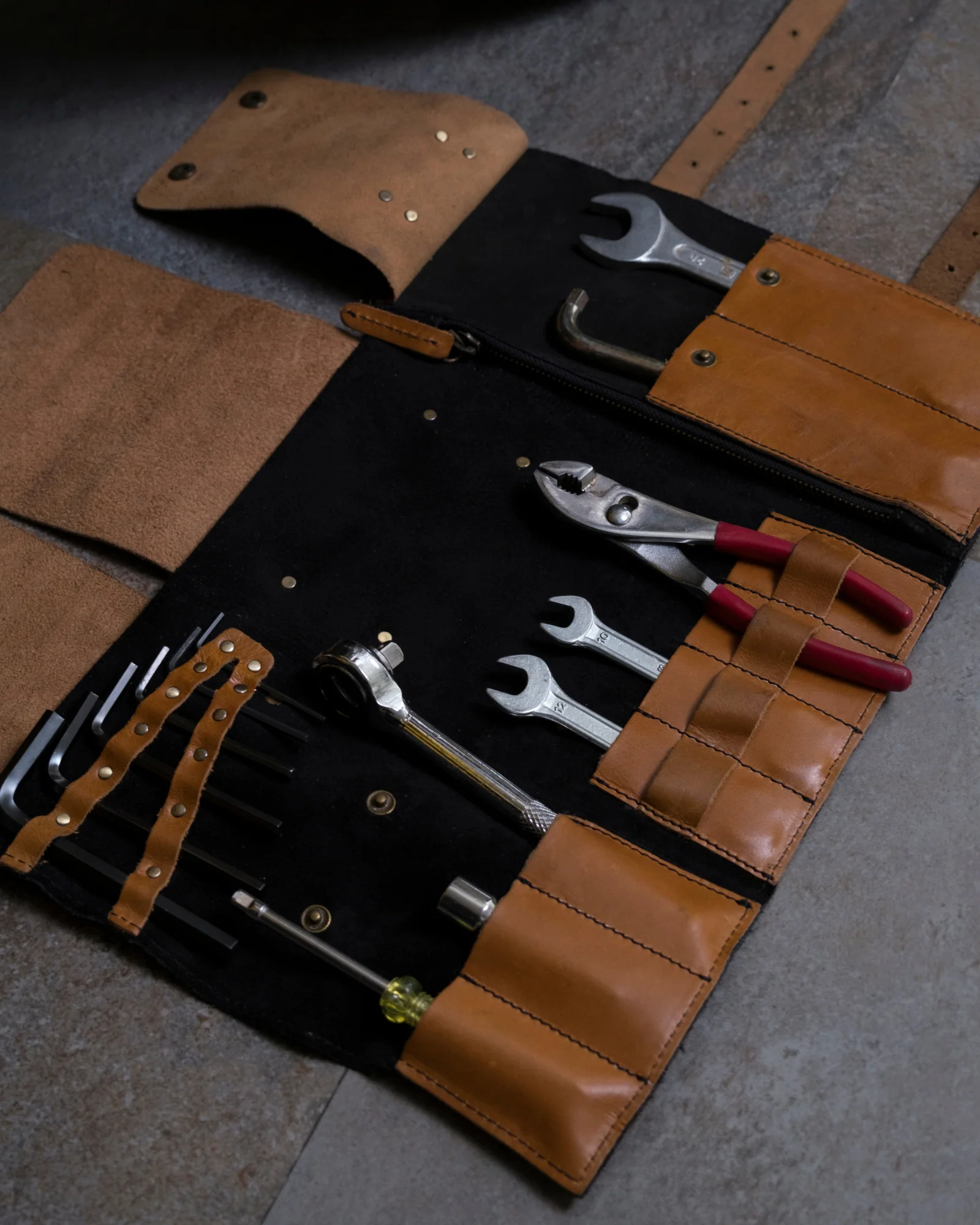 tool roll - Image 21