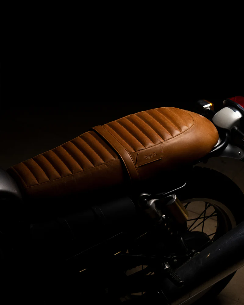 touring leather seat crafted to fit royal enfield interceptor 650 / gt 650 - Image 19