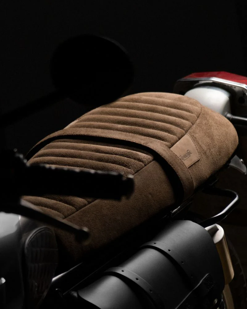 touring suede seat crafted to fit royal enfield interceptor 650 / gt 650 - Image 3